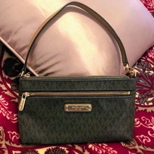 Michael Kors Jet Set Large Wristlet
